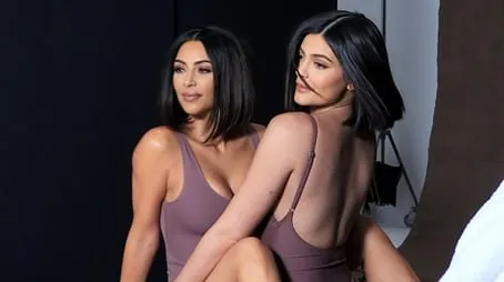 Keeping Up with the Kardashians - Season 15 All Episode Intro Air Date Per11Episode