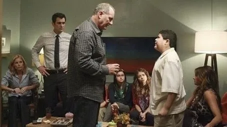 Modern Family - Season 3 All Episode Intro Air Date Per2Episode