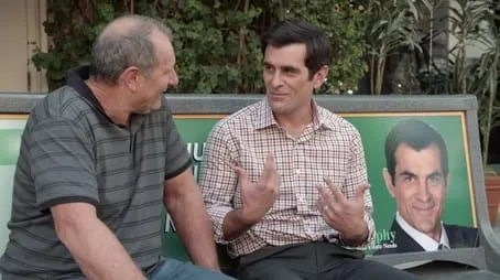 Modern Family - Season 4 All Episode Intro Air Date Per3Episode