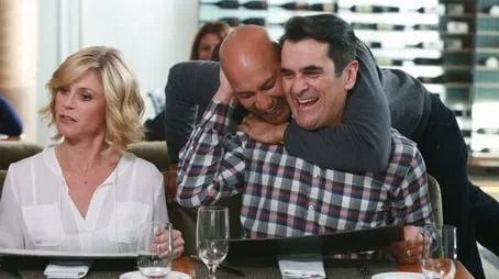 Modern Family - Season 7 All Episode Intro Air Date Per10Episode