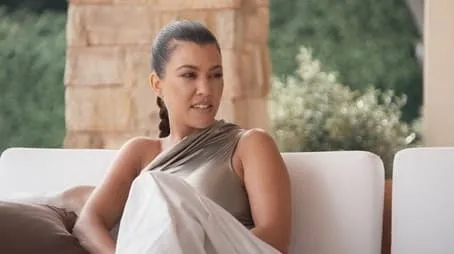 Keeping Up with the Kardashians - Season 20 All Episode Intro Air Date Per6Episode