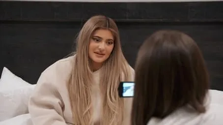 Keeping Up with the Kardashians - Season 20 All Episode Intro Air Date Per12Episode