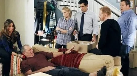 Modern Family - Season 3 All Episode Intro Air Date Per8Episode